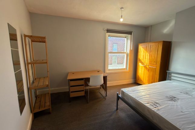 64 Birkin Avenue, Nottingham photo 5