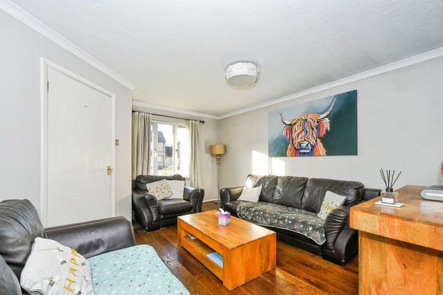 16, Water Mint Way, Calne photo 2