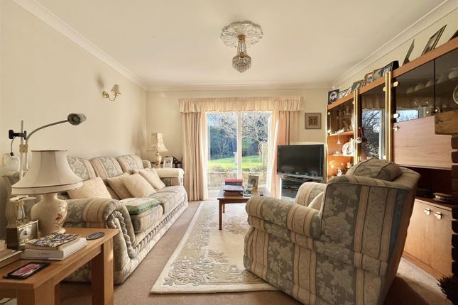 Shenfield, 17, Battery Hill, Fairlight photo 2