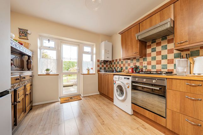 59, Brampton Road, Hillingdon photo 2
