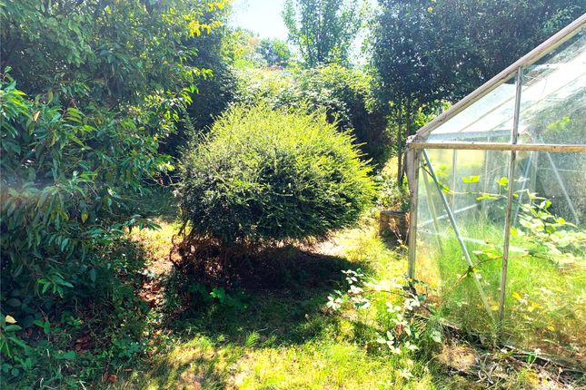 13, Linden Avenue, West Sussex photo 4
