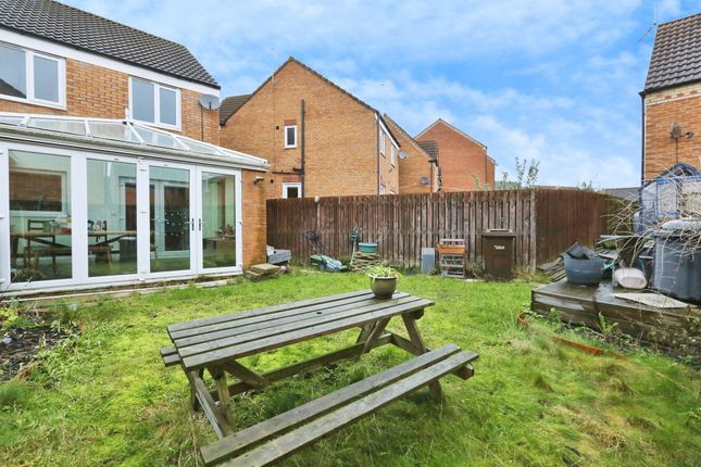 12, Frankham Close, SHEFFIELD photo 2