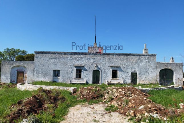 Farmhouse for sale in Contrada Puspo, Carovigno, Brindisi, Puglia, Italy