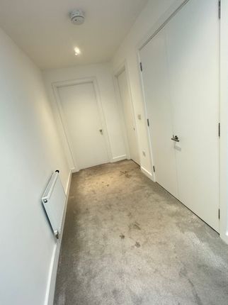 Town house to rent in Medlar Street, London