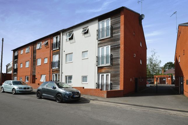 Flat for sale in Grafton Road, West Bromwich