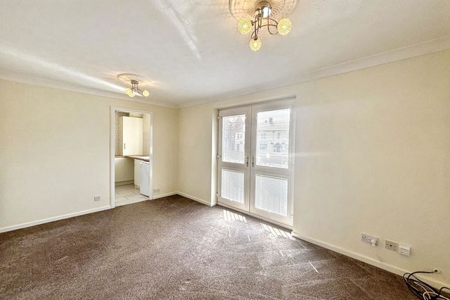 6, Carlton House Glebe Road, Bedlington photo 4