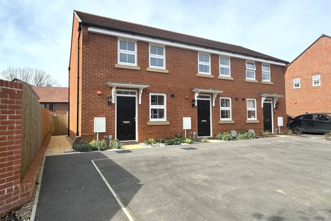 End terrace house for sale in Tanners Brook Close, Curbridge, Southampton, Hampshire