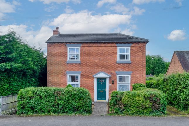 Thumbnail Detached house for sale in Walkwood Road, Crabbs Cross, Redditch