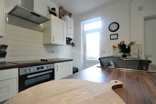 Room 3, Burlington Avenue, Mansfield photo 2