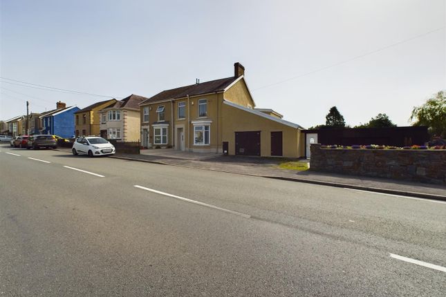 Semi-detached house for sale in Pontardulais Road, Llangennech, Llanelli
