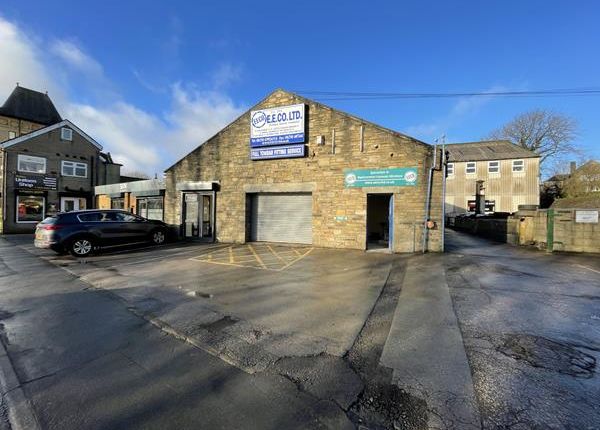 Light industrial to let in Retail Trade Unit, Wade House Road, Shelf, Halifax