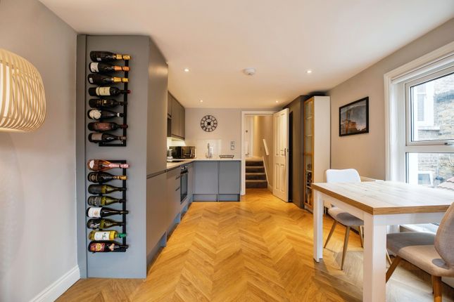 Flat for sale in Trinity Road, Tooting Bec