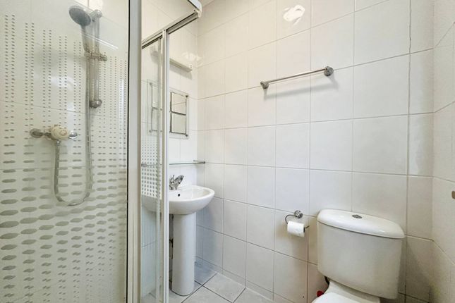 Flat 2, 27 Litchdon Street, Barnstaple, Barnstaple photo 4