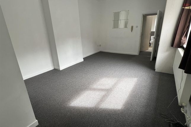 Studio to rent in Clyde Road, West Didsbury, Manchester