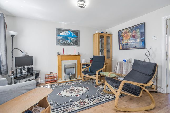 11 Cricketfield Place, Armadale, West Lothian photo 4