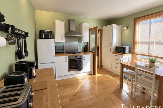 Flat 2, 106, Queens Road, Felixstowe photo 3