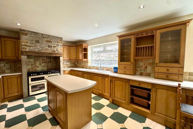 3 Taff Fawr Close, Merthyr Tydfil photo 4