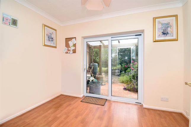 7, Barnsdale Close, Market Harborough photo 4