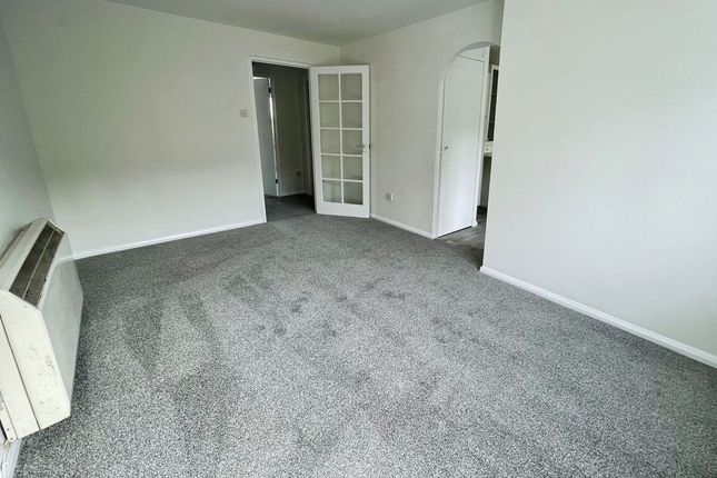 101, Campernell Close, Colchester photo 4