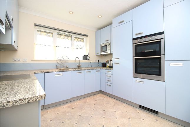 9, Spencer Road, New Milton photo 2