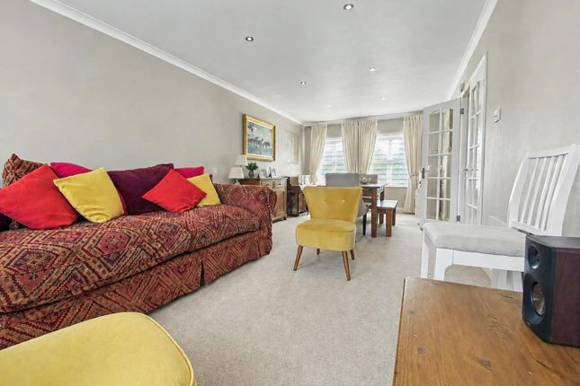 Flat 2, 1A, Bexley Street, Windsor photo 2