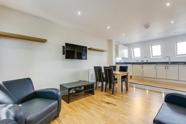 Thumbnail Flat to rent in 186 Chiswick High Road, Chiswick, London