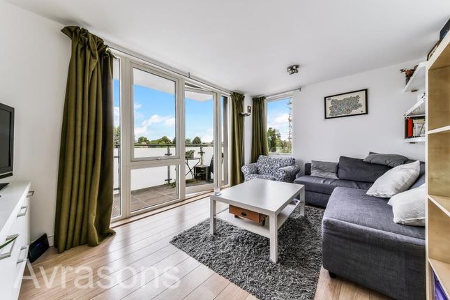 Thumbnail Flat to rent in Robsart Street, London