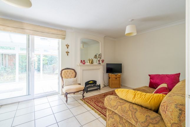 19, Court Close, Kidderminster photo 4