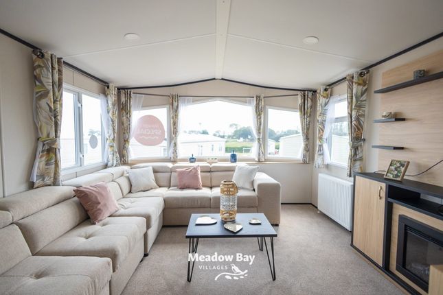 2025 Carnaby Glailsdale 37x12 2B Small 11.Jpg