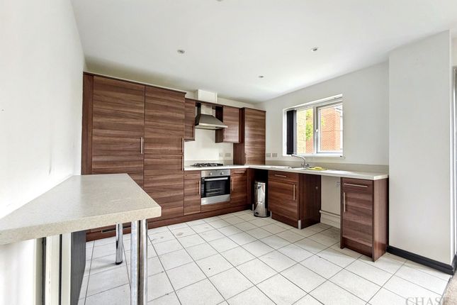 66 St. Nicholas Way, Hebburn photo 2