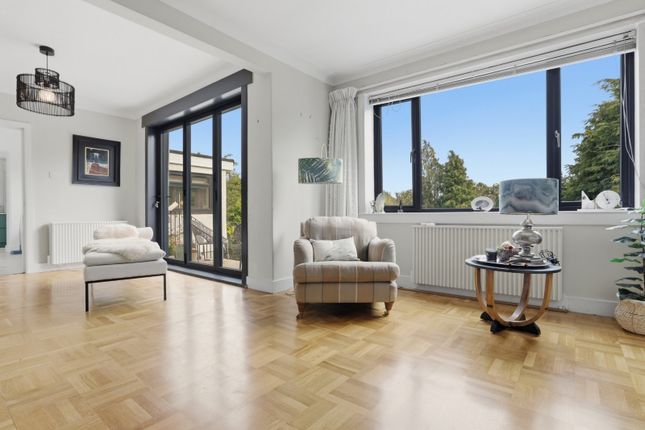 34, Thornly Park Avenue, Renfrewshire photo 4