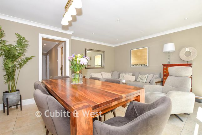 126A, Croydon Road, Caterham photo 3