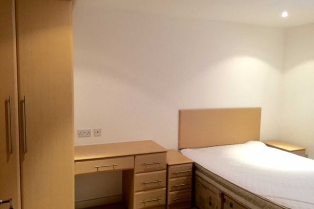 43, St Wilfrids Street, Manchester photo 5