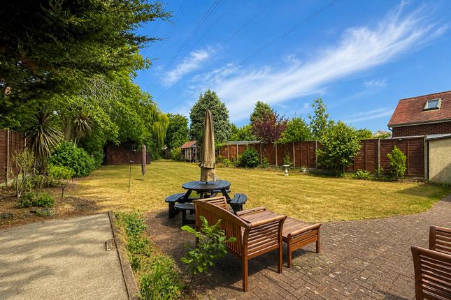 16, Portchester Road, Fareham photo 2