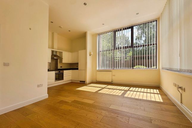 Flat 2, Ancells House,, Ancells Road, Hampshire photo 3