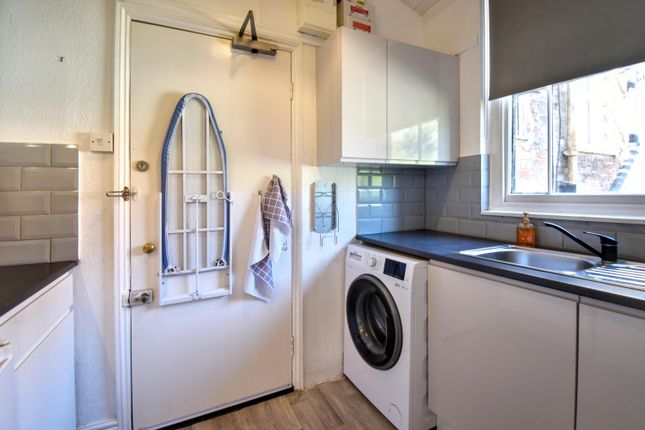 Flat D, 37, Westgate, Louth photo 4