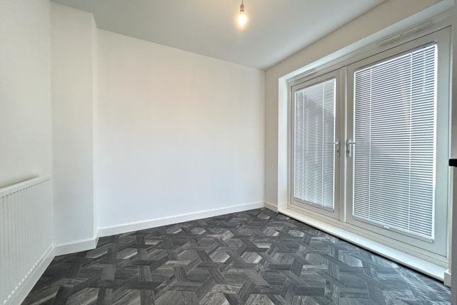 4, Peat Edge Court, Durham photo 4