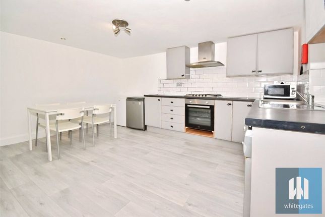 6, Prince Street, Huddersfield photo 2