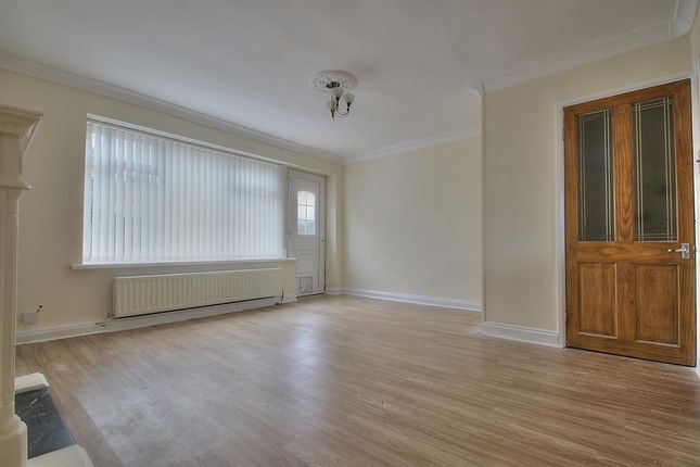 Flat for sale in Lecondale Court, Gateshead