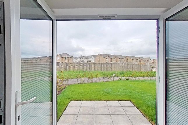 9/2, Berry Place, Edinburgh photo 4