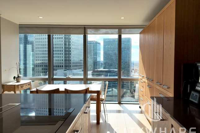Apartment 3006, London photo 3