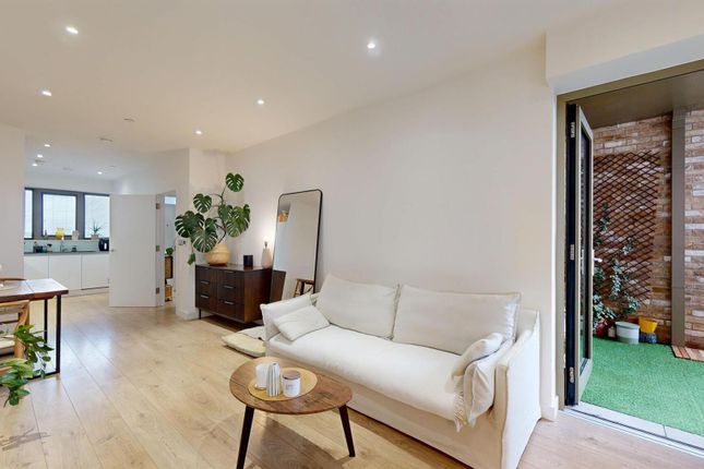 Flat 28, Galley House, 1 Atlantis Avenue, London photo 4