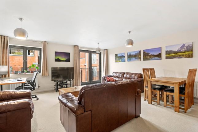 Apartment 14, Pollard Court, Layland Walk, Diglis, Worcester.  WR5 3GD photo 3