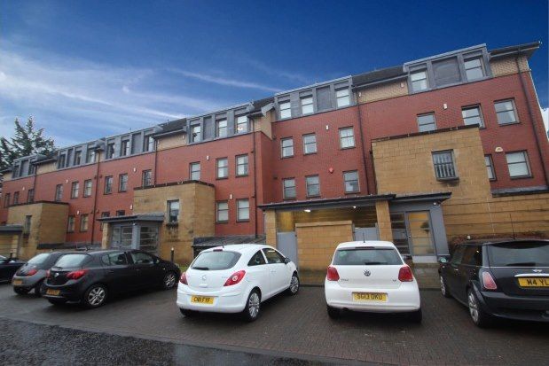 3 bed penthouse to rent in 92 Braidholm Road, Glasgow G46