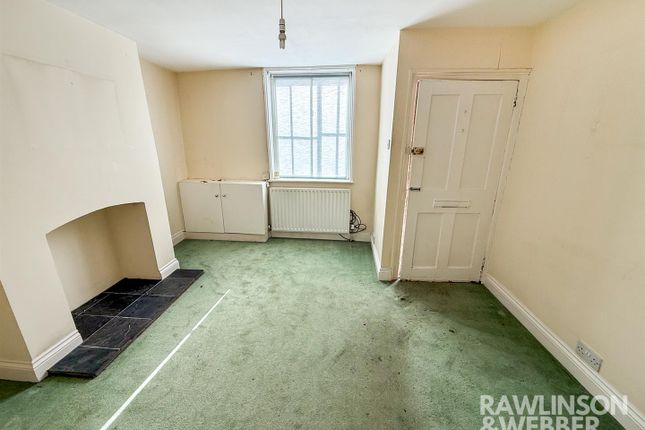 47, High Street, Thames Ditton photo 2