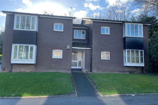 Flat to rent in The Dell, New Ferry, Wirral