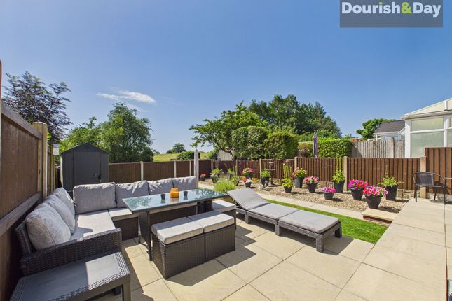28 Bradshaw Way, Stafford photo 4