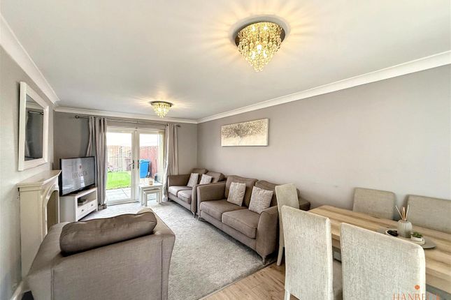 Didscourt, Hull photo 4