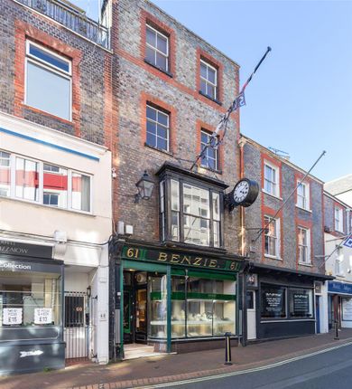 Town house for sale in High Street, Cowes