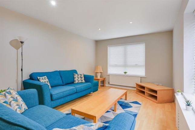 10 Carlton Court, Carlton Way, Cambridge photo 3